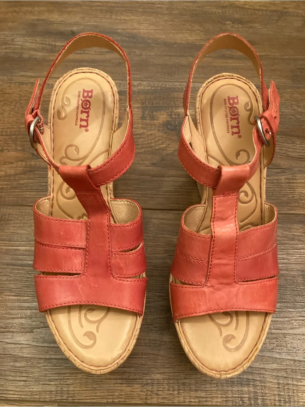 Born Women’s Nicolina Leather Wedge Sandals